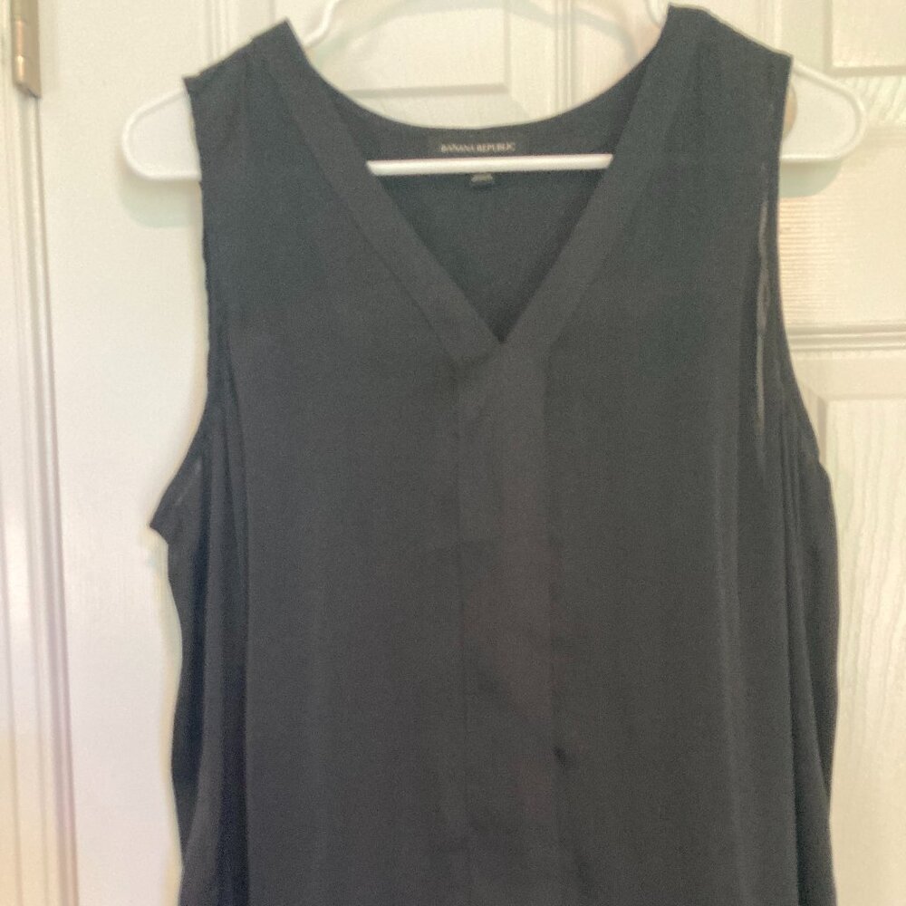 Black satin Banana Republic sleeveless top M